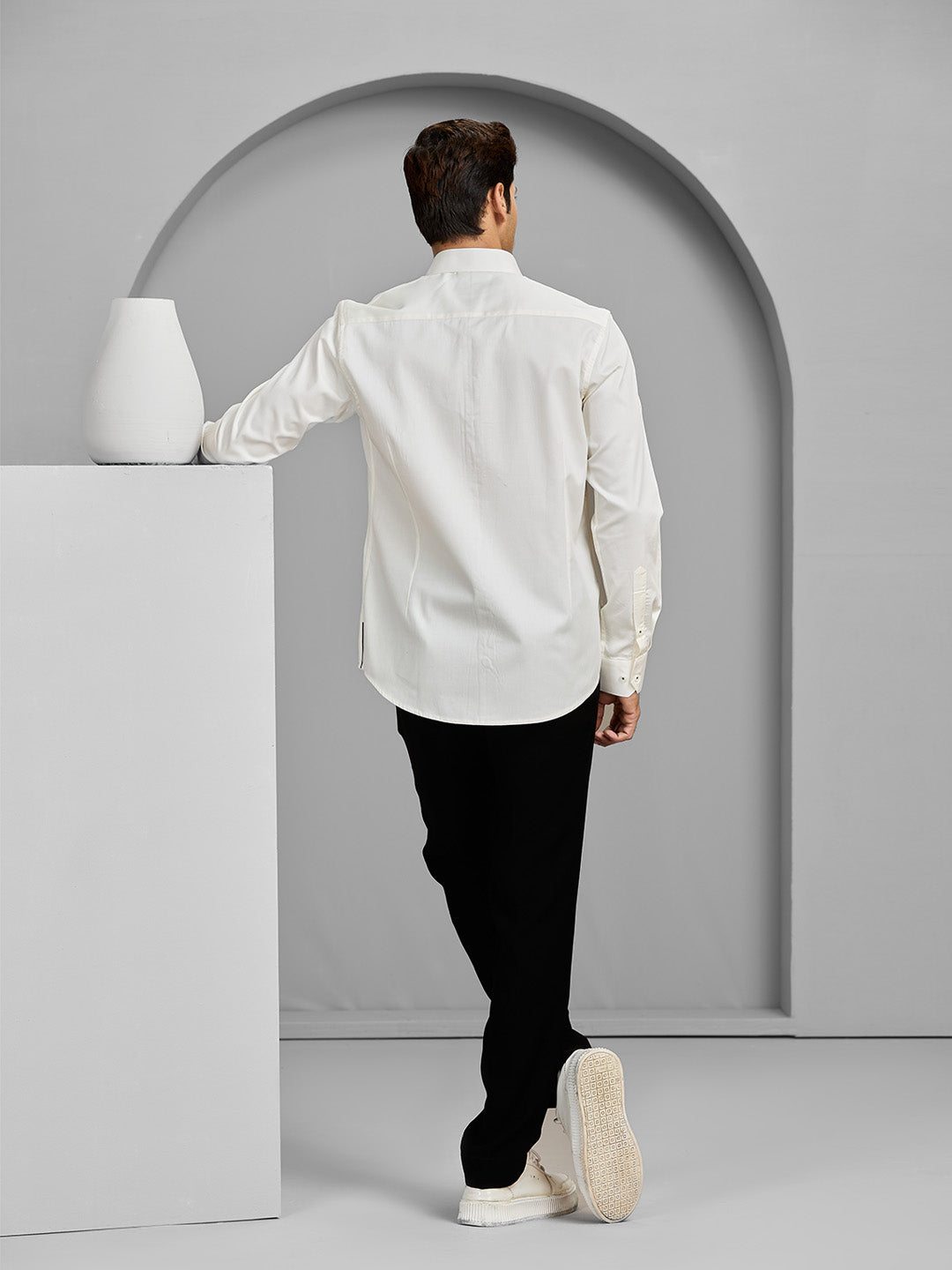 Men's Cream Cotton Designer Shirt in Slim Fit