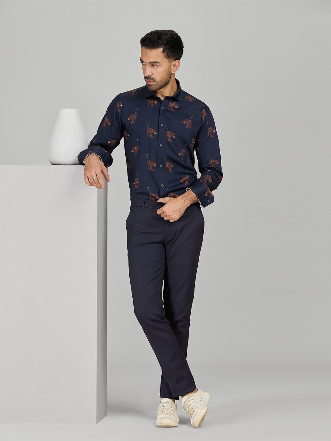 Men’s Navy Blue Cotton Printed Shirt in Slim Fit