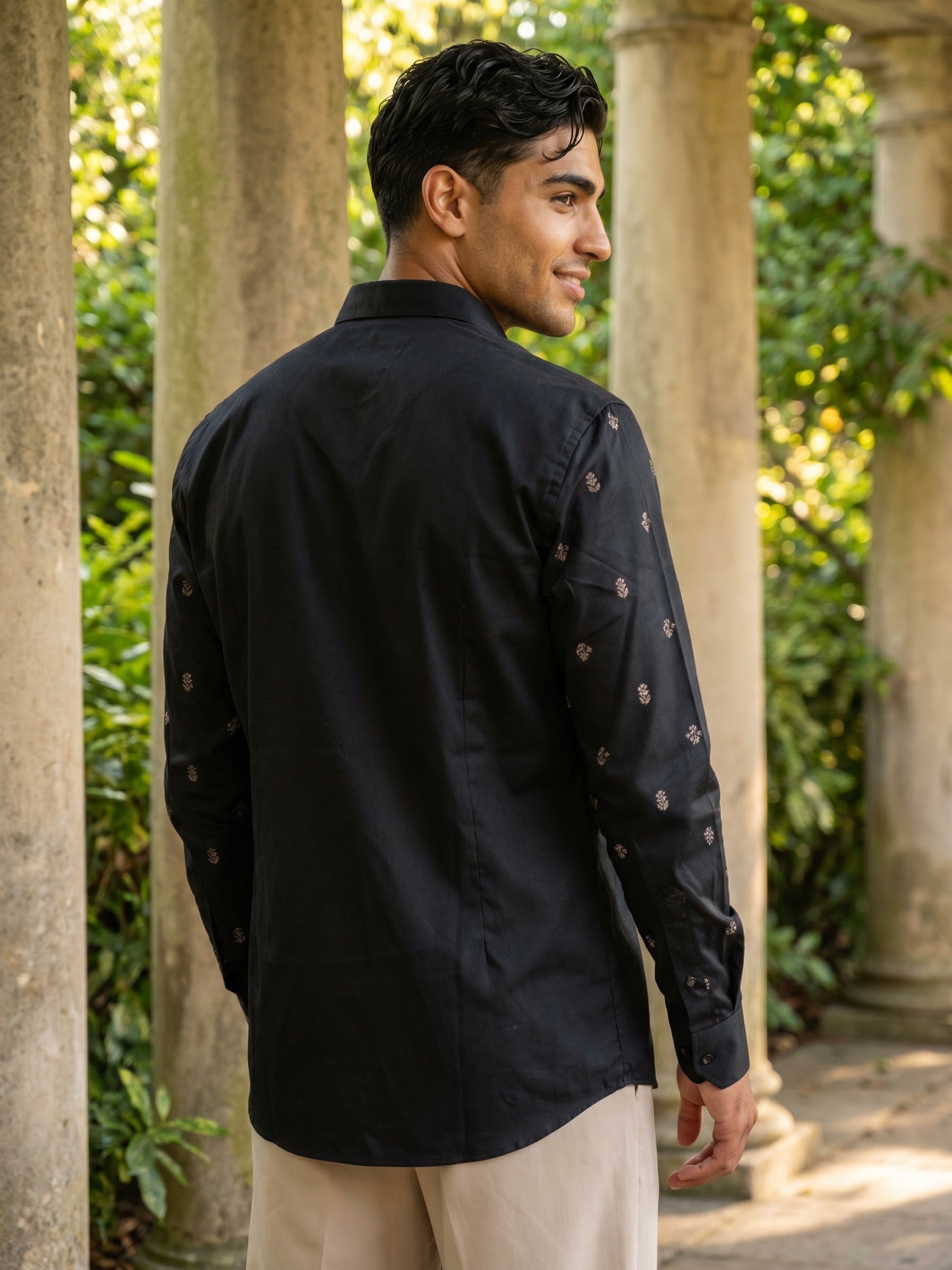 Black Embroidered Cotton Cutaway Collar Shirt For Men