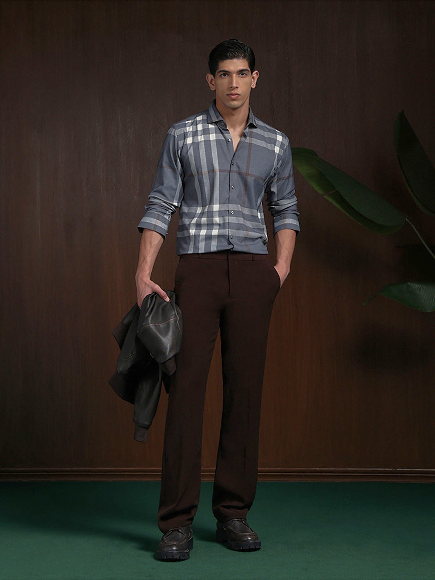 Grey Slim Fit Cotton Shirt with Refined Chex Design