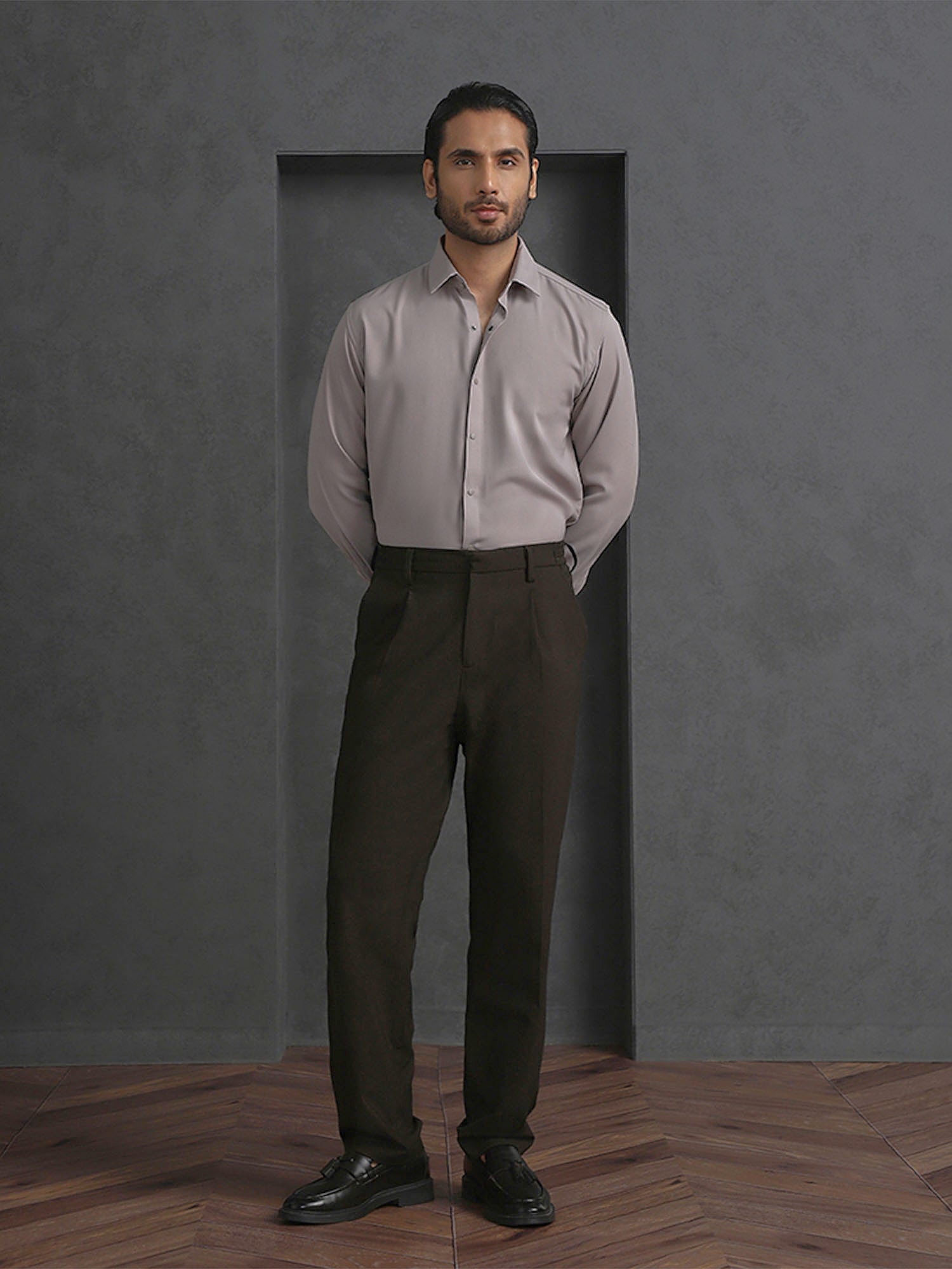 Beige Slim Fit Stroma Shirt with Timeless Plain Design