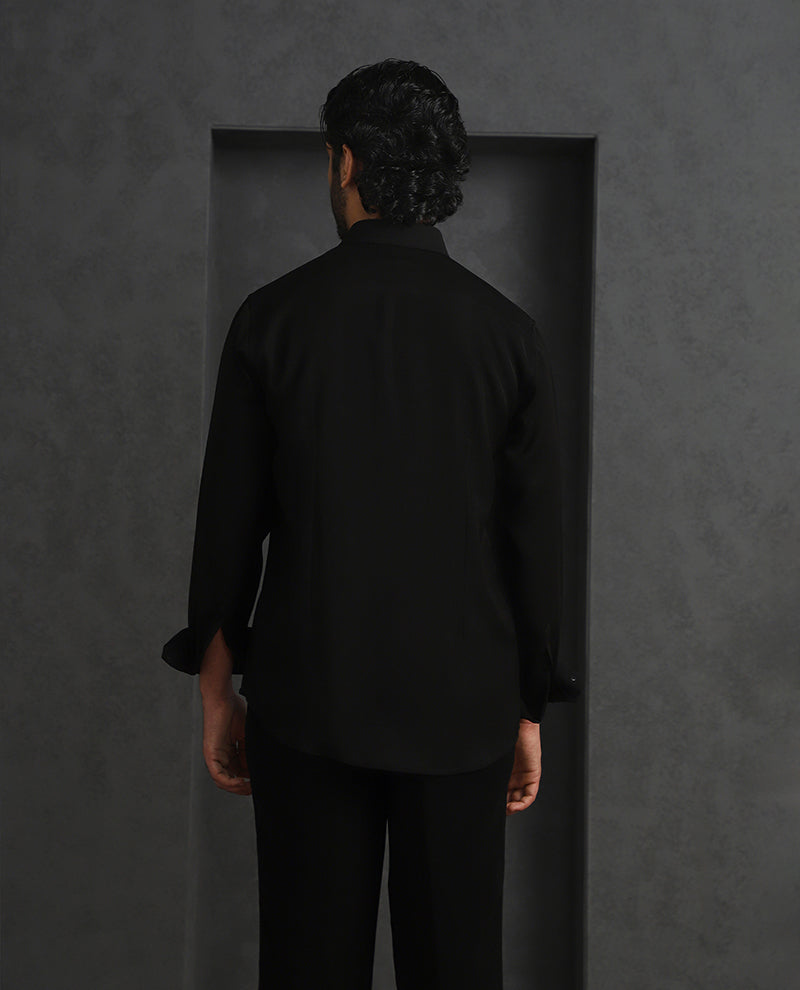 Black Slim Fit Stroma Shirt with Classic Plain Elegance