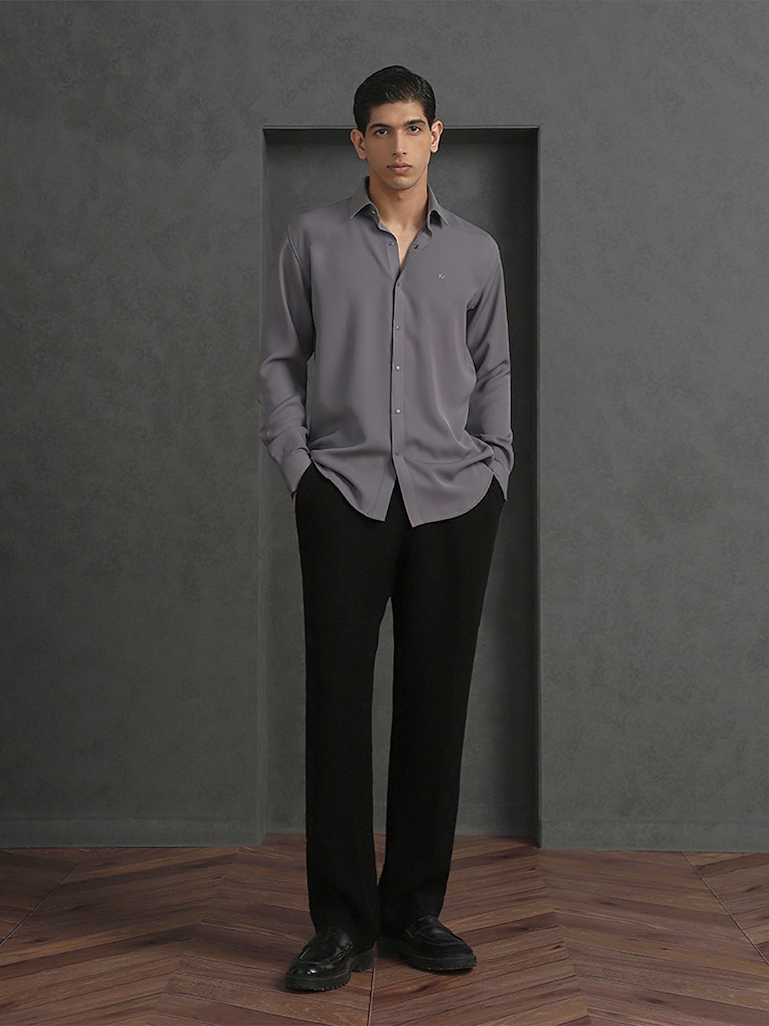 Grey Slim Fit Stroma Shirt with Classic Plain Design