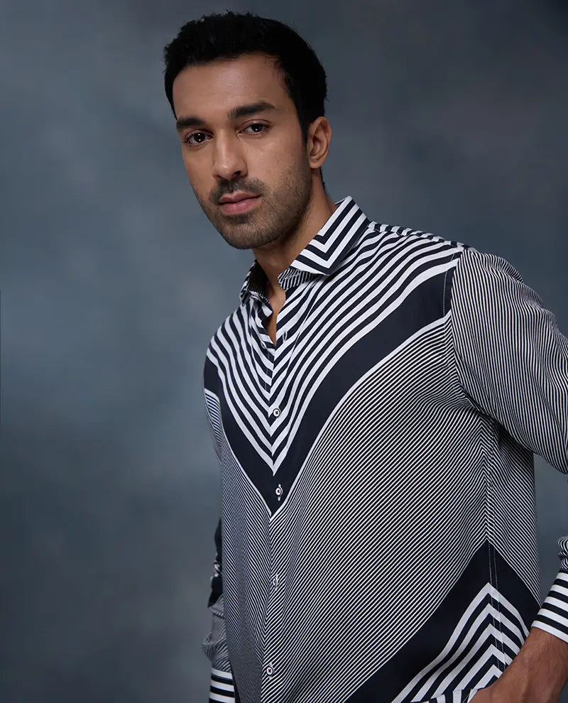 White and Black Chevron Striped Print Slim Fit Shirt