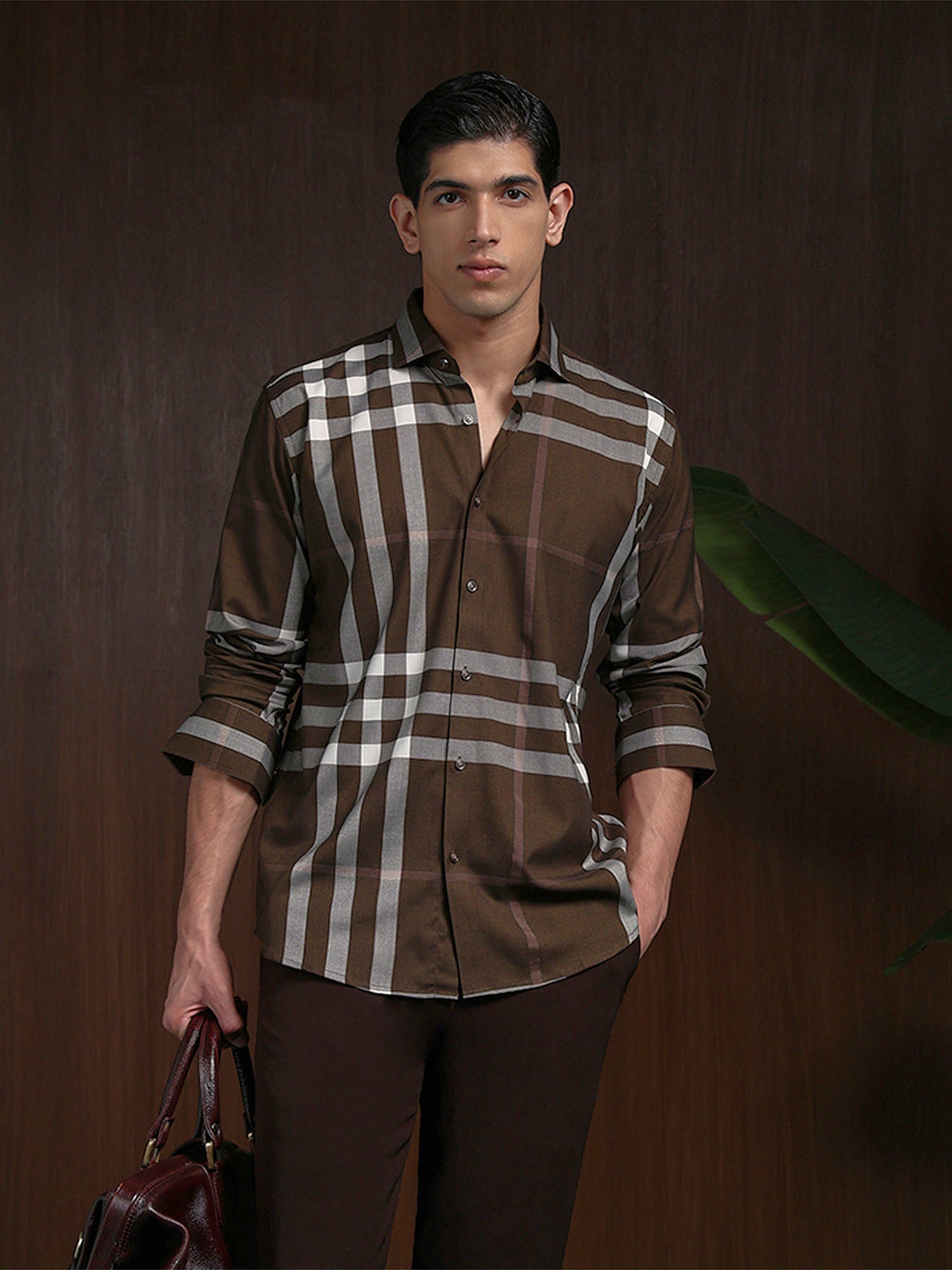 Mens Cutaway Collar Shirts