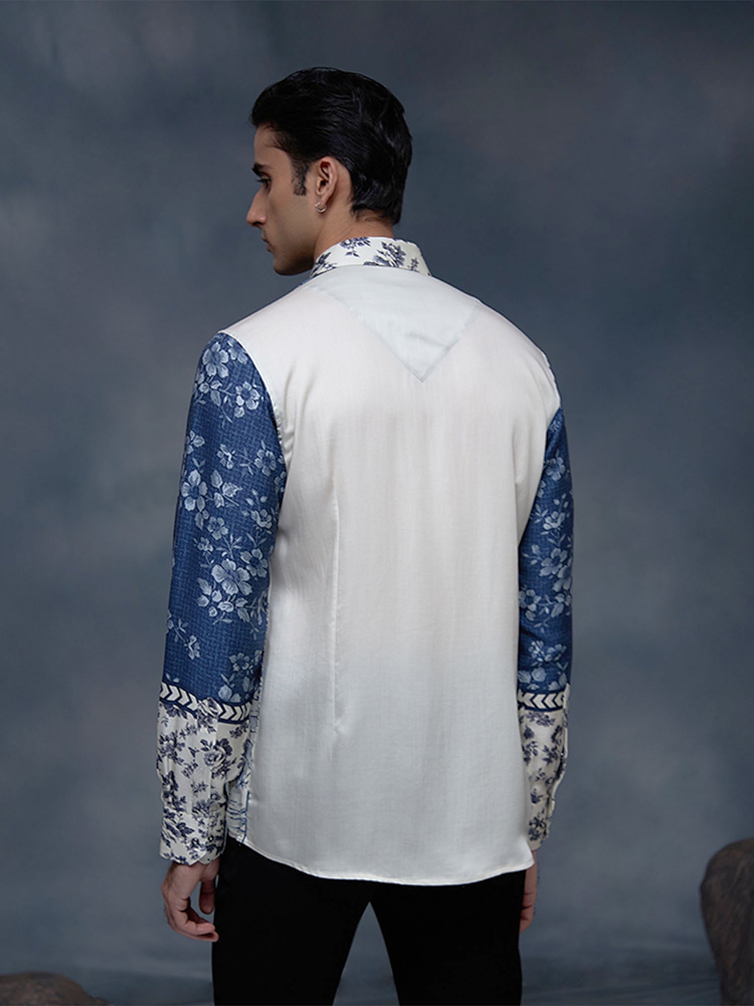 Off-White Floral Print Slim Fit Shirt