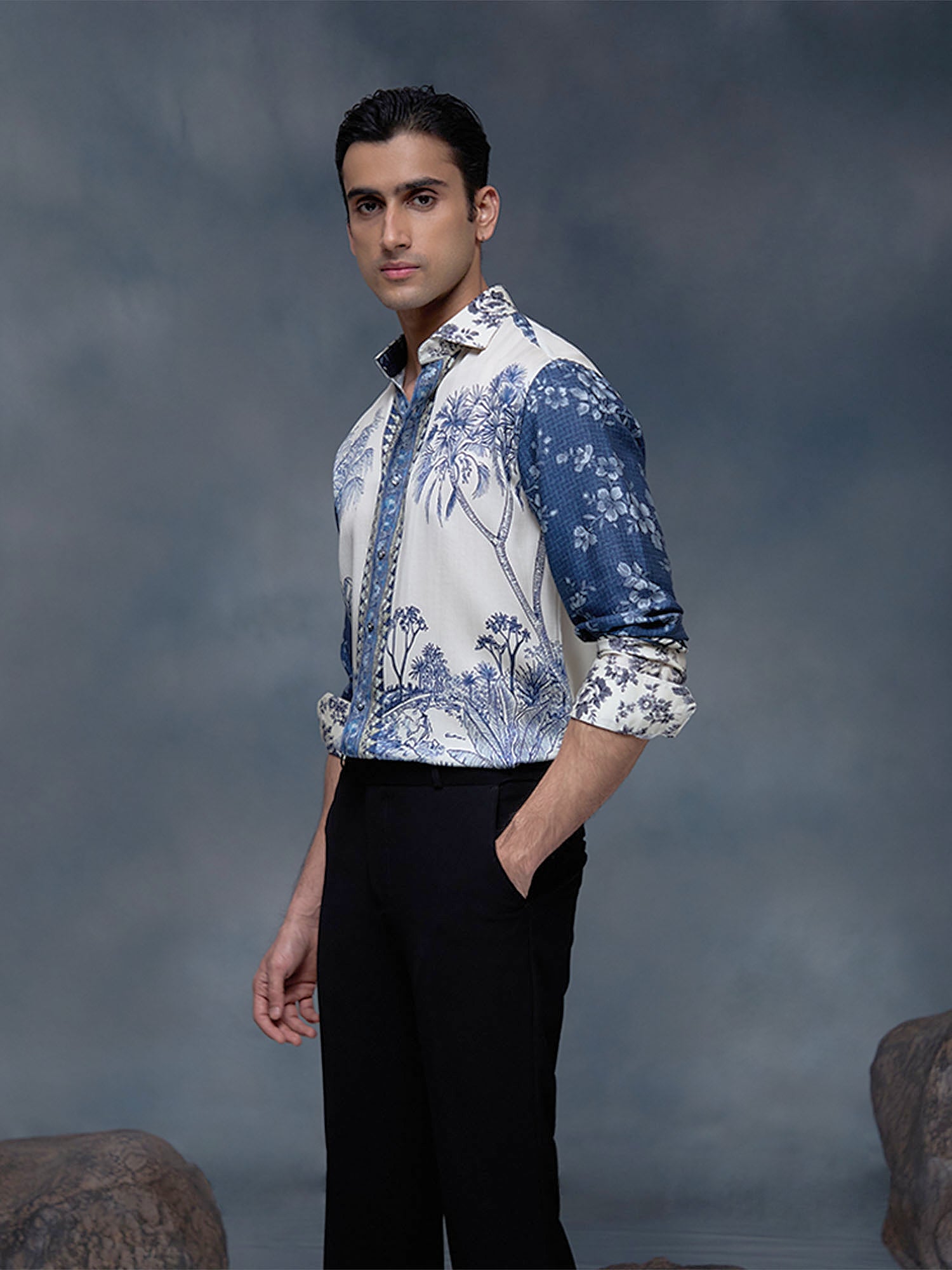 Off-White Floral Print Slim Fit Shirt