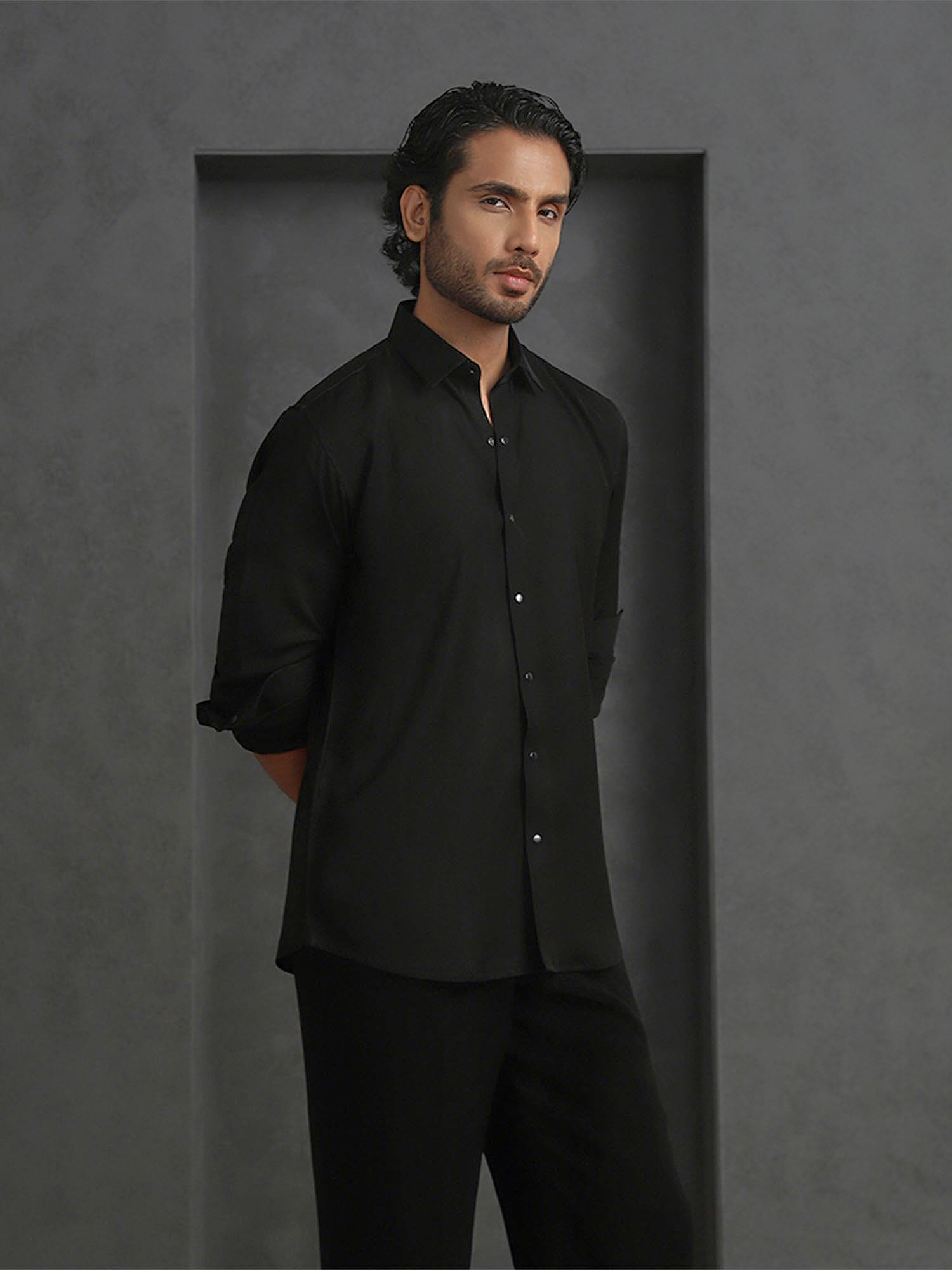 Black Slim Fit Stroma Shirt with Classic Plain Elegance