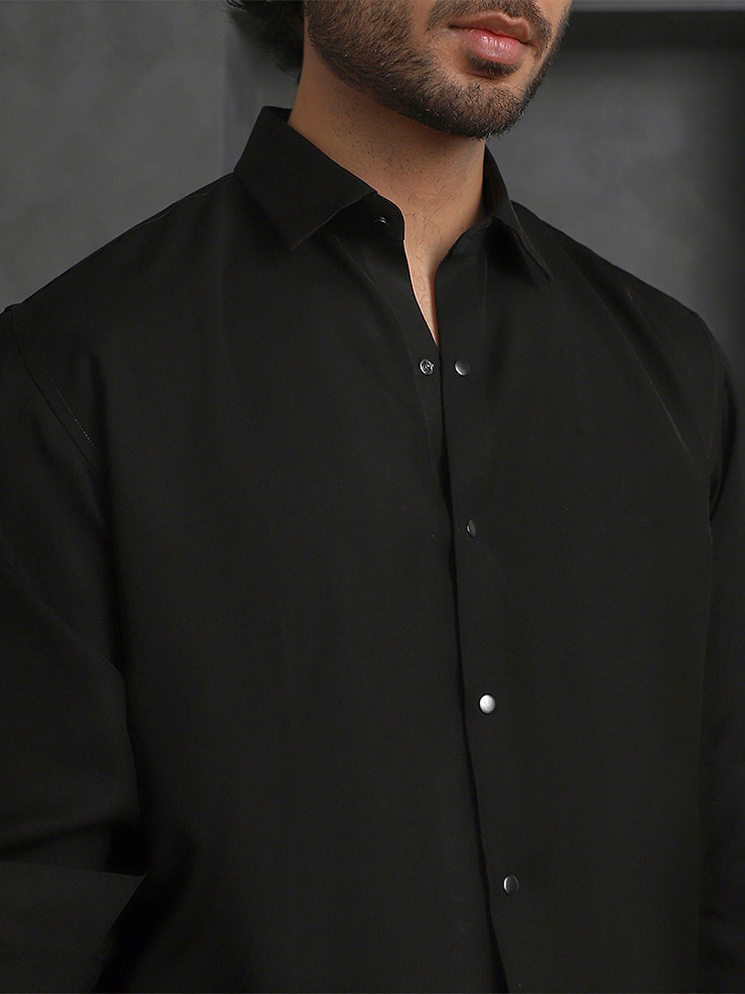 Black Slim Fit Stroma Shirt with Classic Plain Elegance