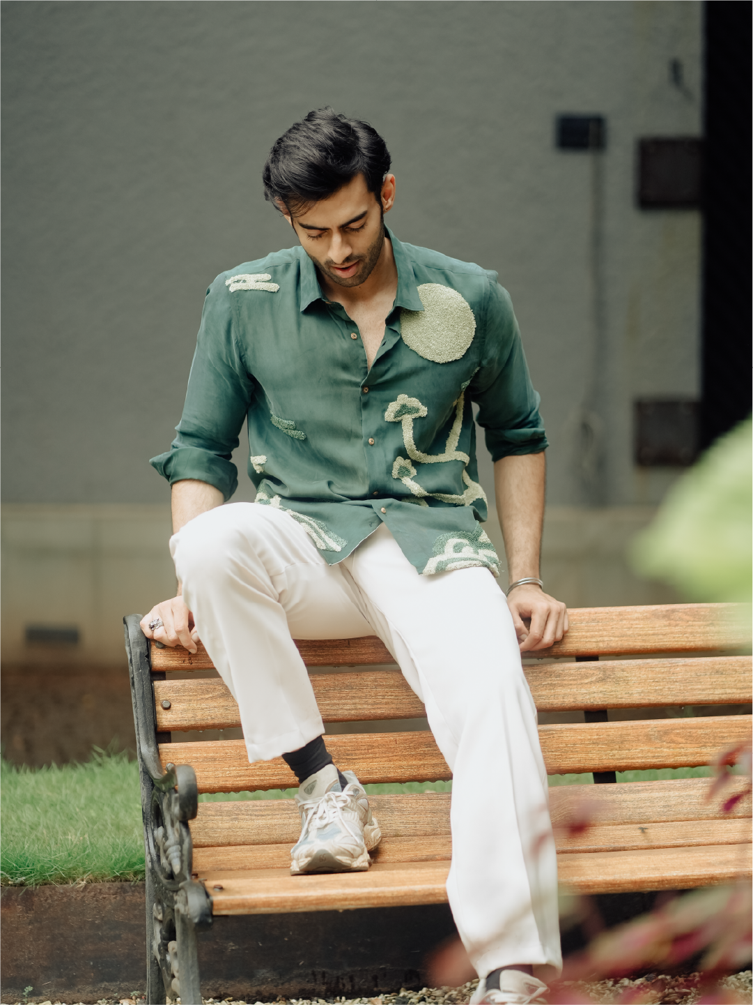 Forest Green Textured Embroidered Slim Fit Cupro Full Sleeve Shirt